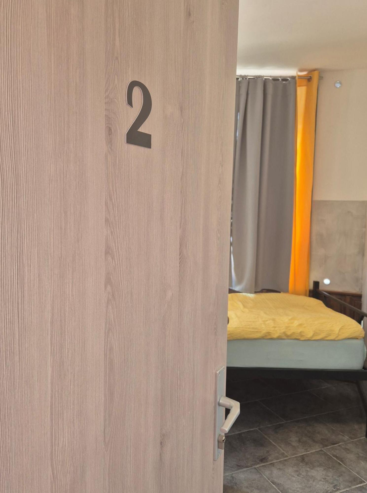 Bled Lesce Station Rooms And Beds ภายนอก รูปภาพ