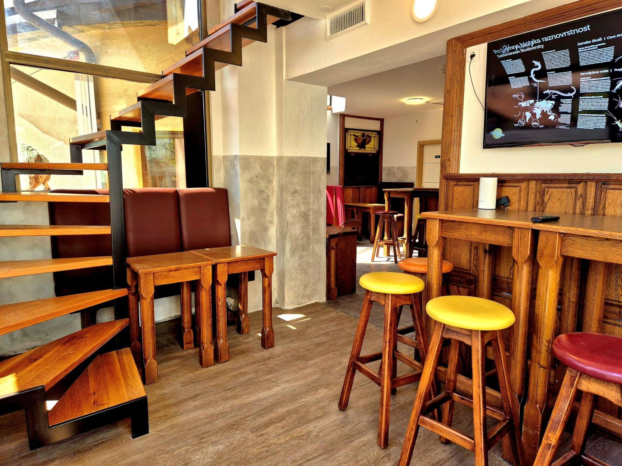 Bled Lesce Station Rooms And Beds ภายนอก รูปภาพ