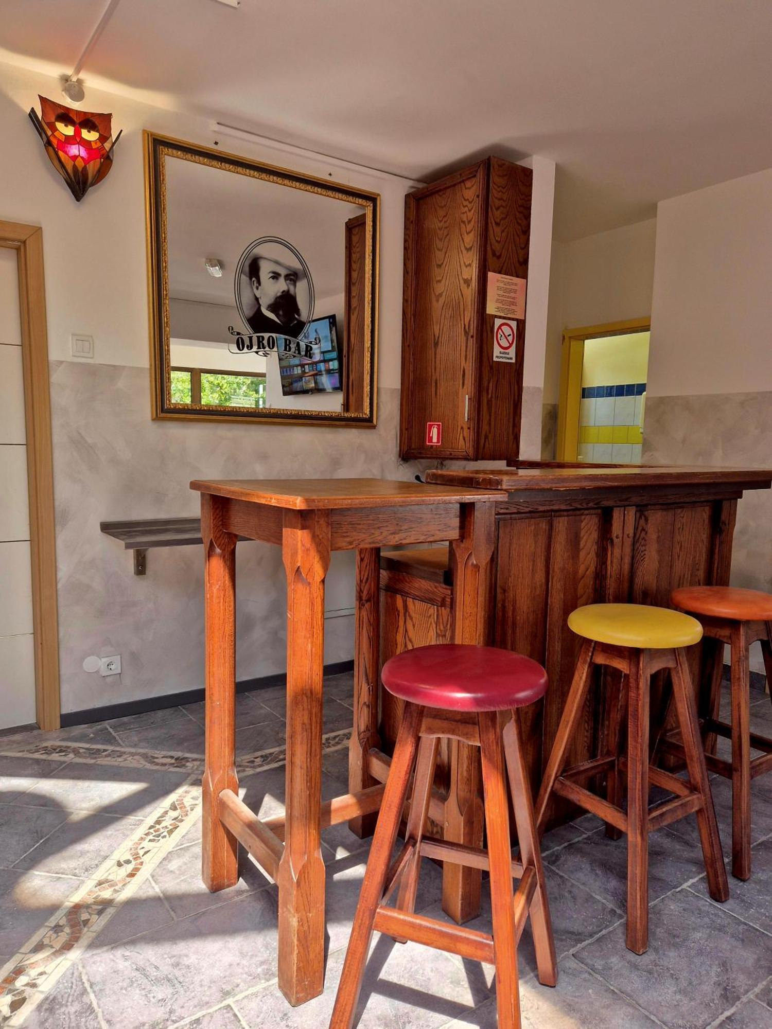 Bled Lesce Station Rooms And Beds ภายนอก รูปภาพ